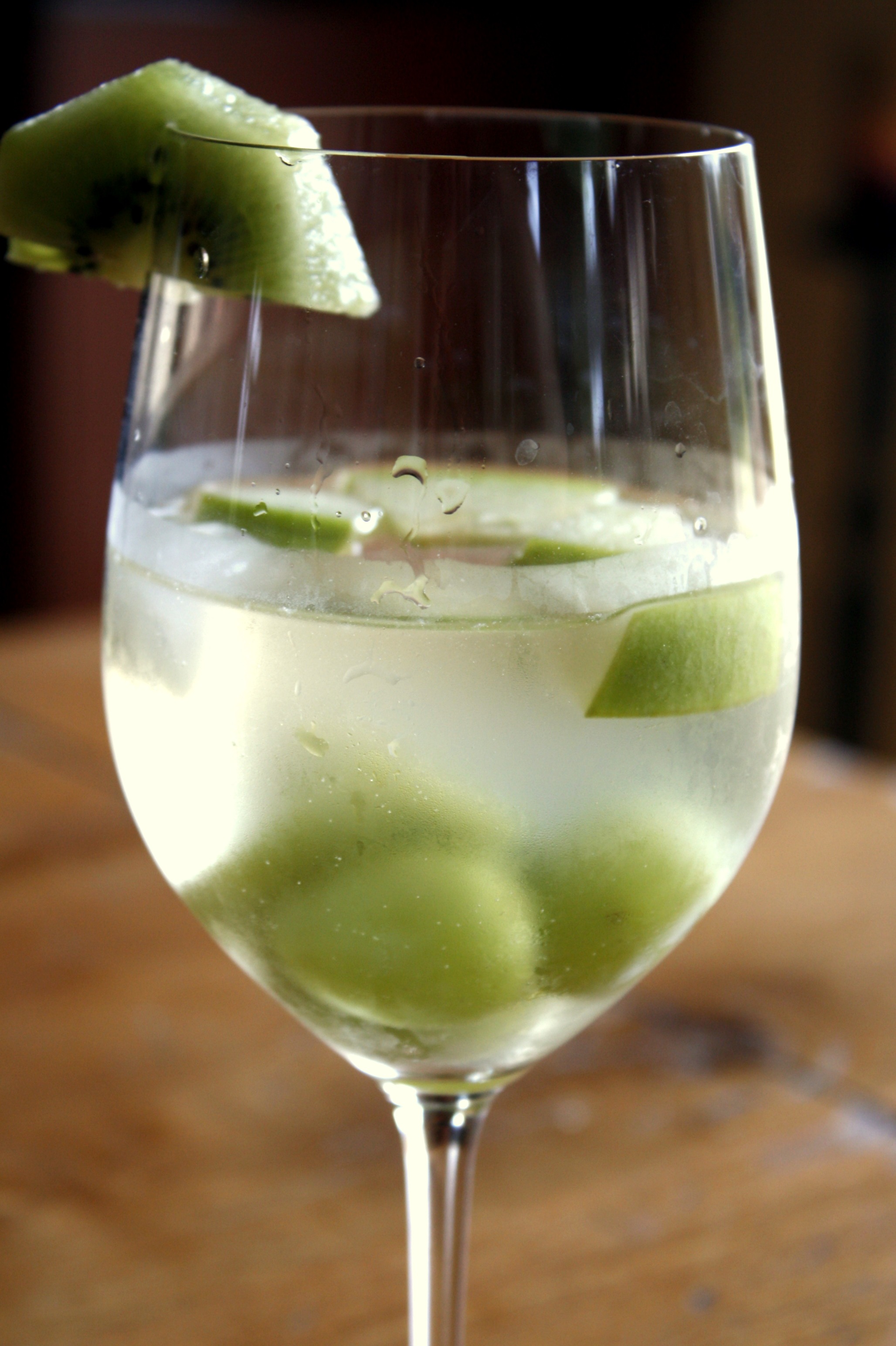White Kiwi Sangria