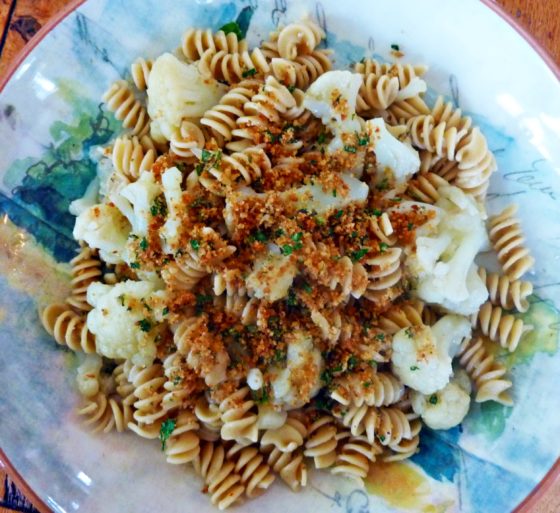 Pasta con Cavolfliore e Pangrattato (Pasta with Cauliflower and Breadcrumbs)